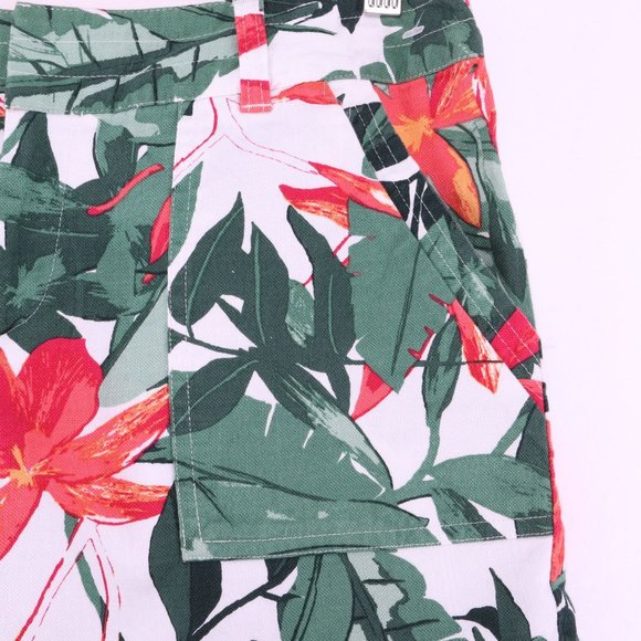 BANANA REPUBLIC Floral Shorts - Picture 2 of 6